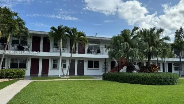 $1,450 | 1150 Atlantic Shores Boulevard, Unit 508, Hallandale Beach, FL 33009