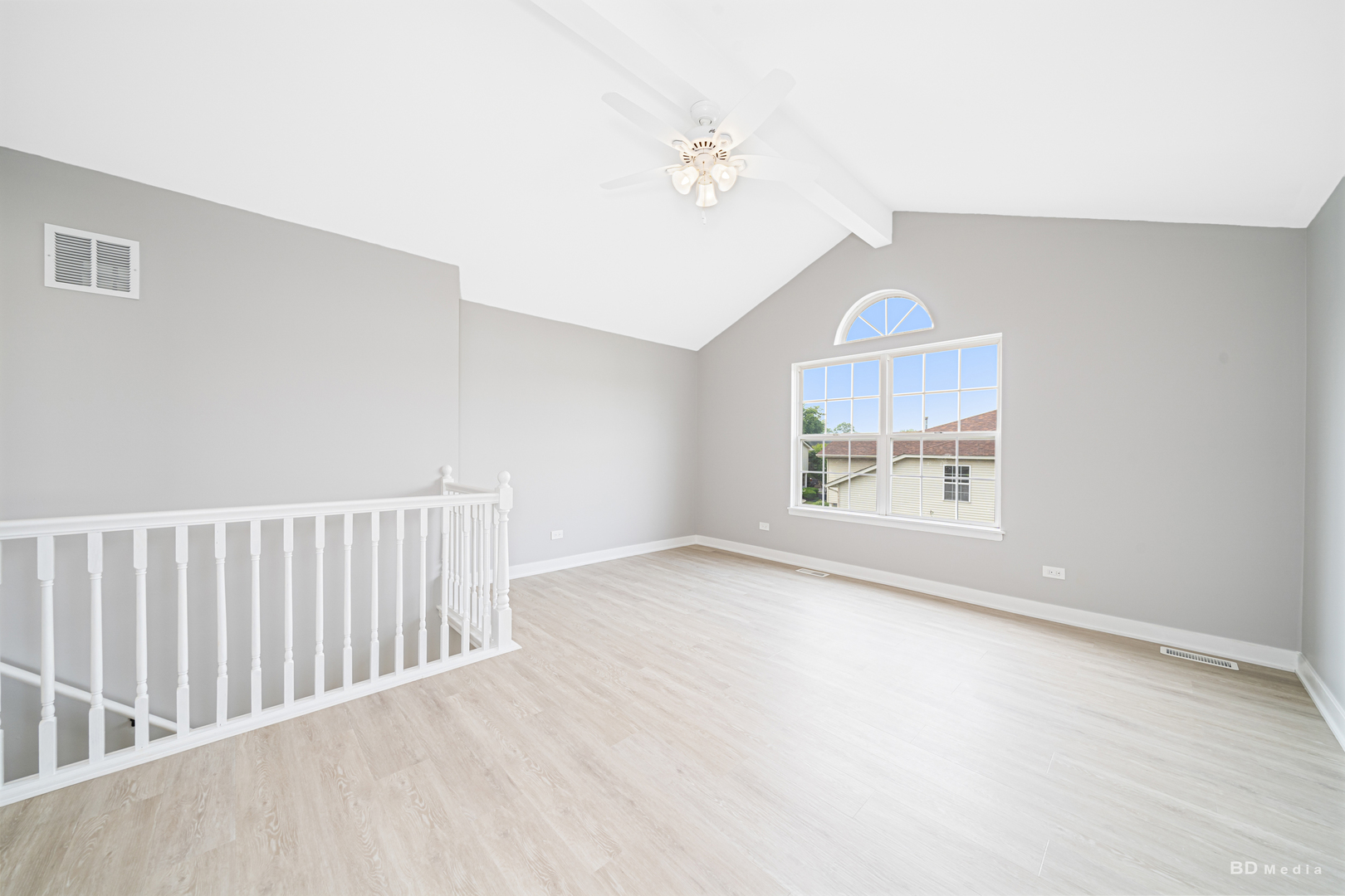 7422 Terrace Drive Justice, IL 60458 - Photo 12 of 23 a view of a hallway with a workspace