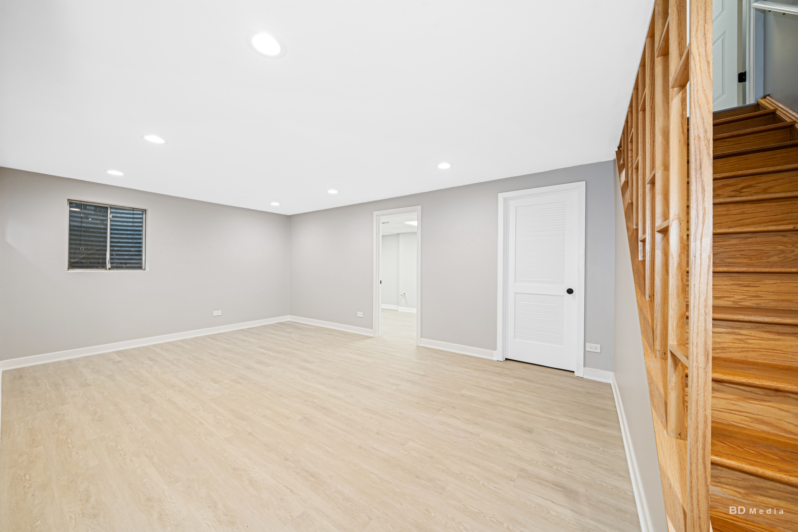 7422 Terrace Drive Justice, IL 60458 - Photo 20 of 23 a view of an empty room