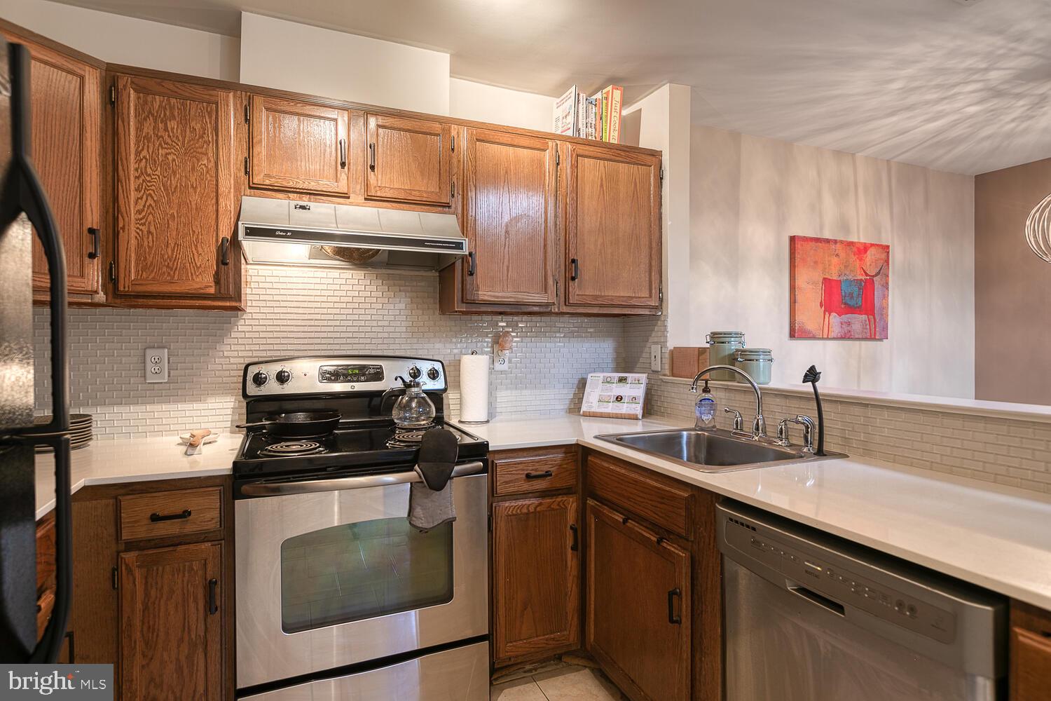 7806 Harrowgate Circle Springfield, VA 22152 - Photo 17 of 26