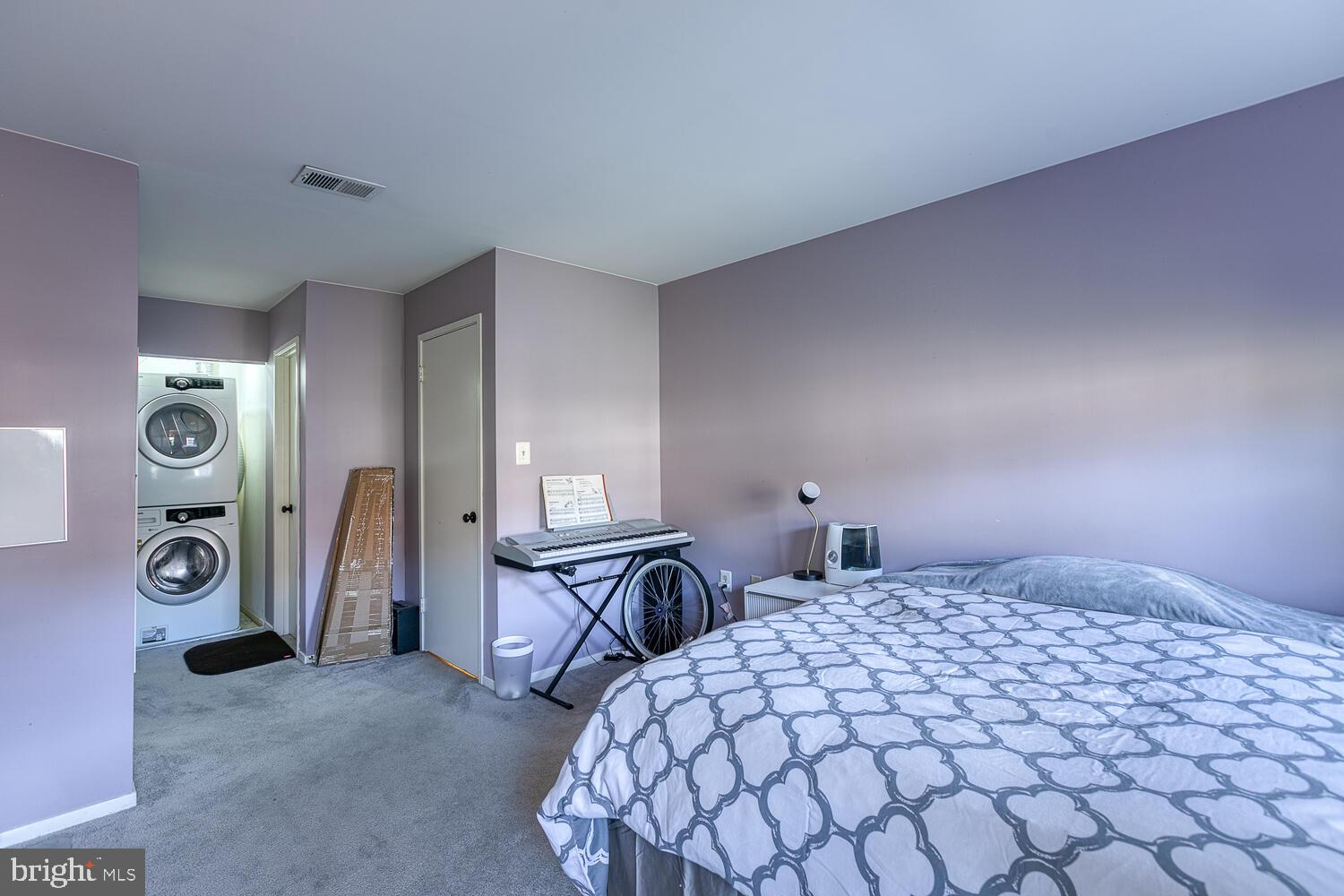 7806 Harrowgate Circle Springfield, VA 22152 - Photo 21 of 26