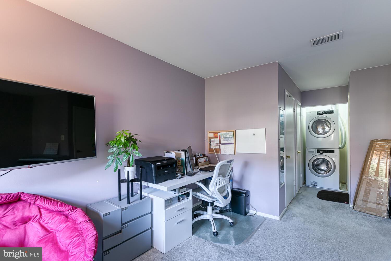 7806 Harrowgate Circle Springfield, VA 22152 - Photo 22 of 26