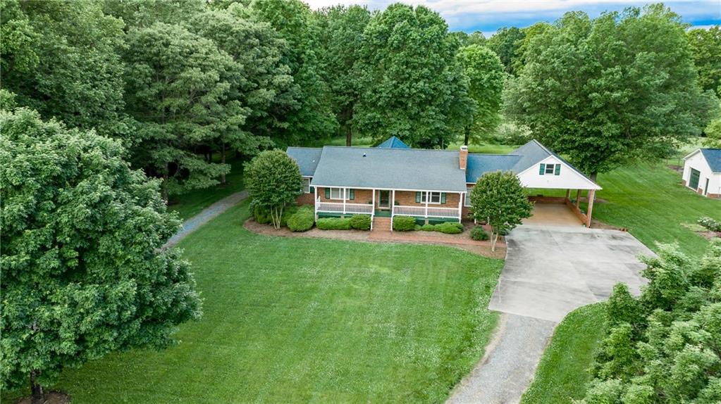 5585 Startown Road Newton, NC 28658 - Photo 28 of 35