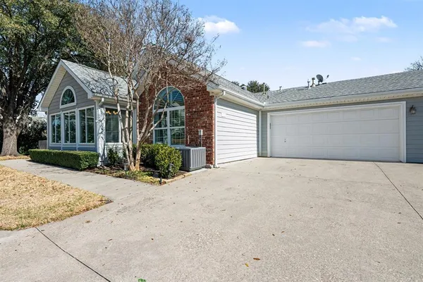 $435,000 | 6164 Haley Lane, Fort Worth, TX 76132