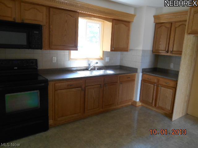 11909 Reno Drive Parma, OH 44130 - Photo 7 of 19
