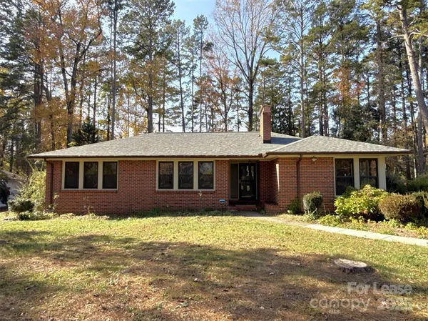 a front view of house with yard