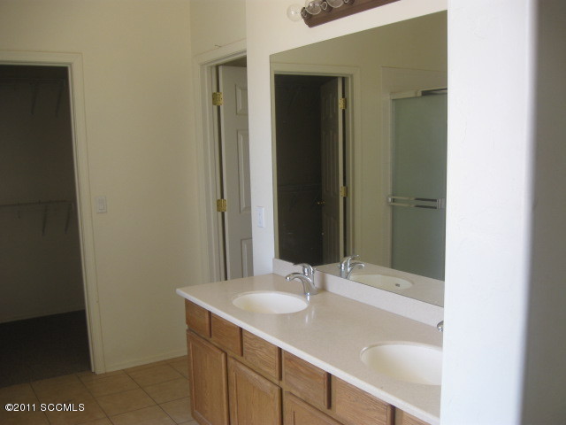 166 Colima Court Rio Rico, AZ 85648 - Photo 7 of 10