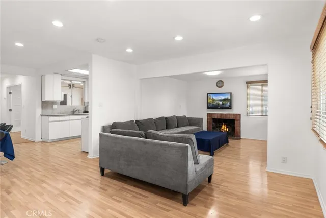 $5,500 | 12329 Burton Street, North Hollywood, CA 91605