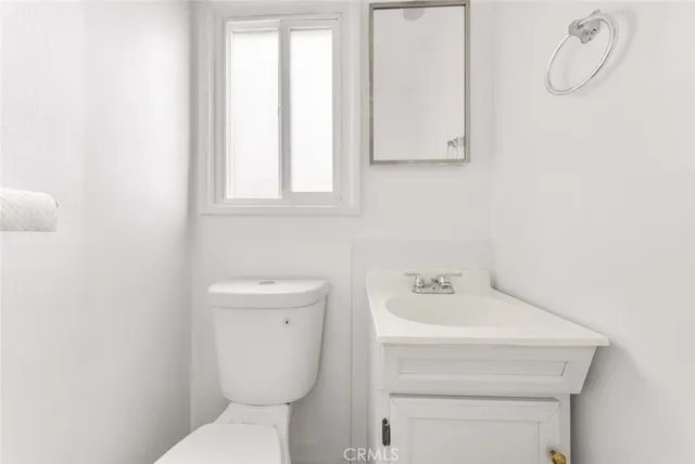 $5,500 | 12329 Burton Street, North Hollywood, CA 91605