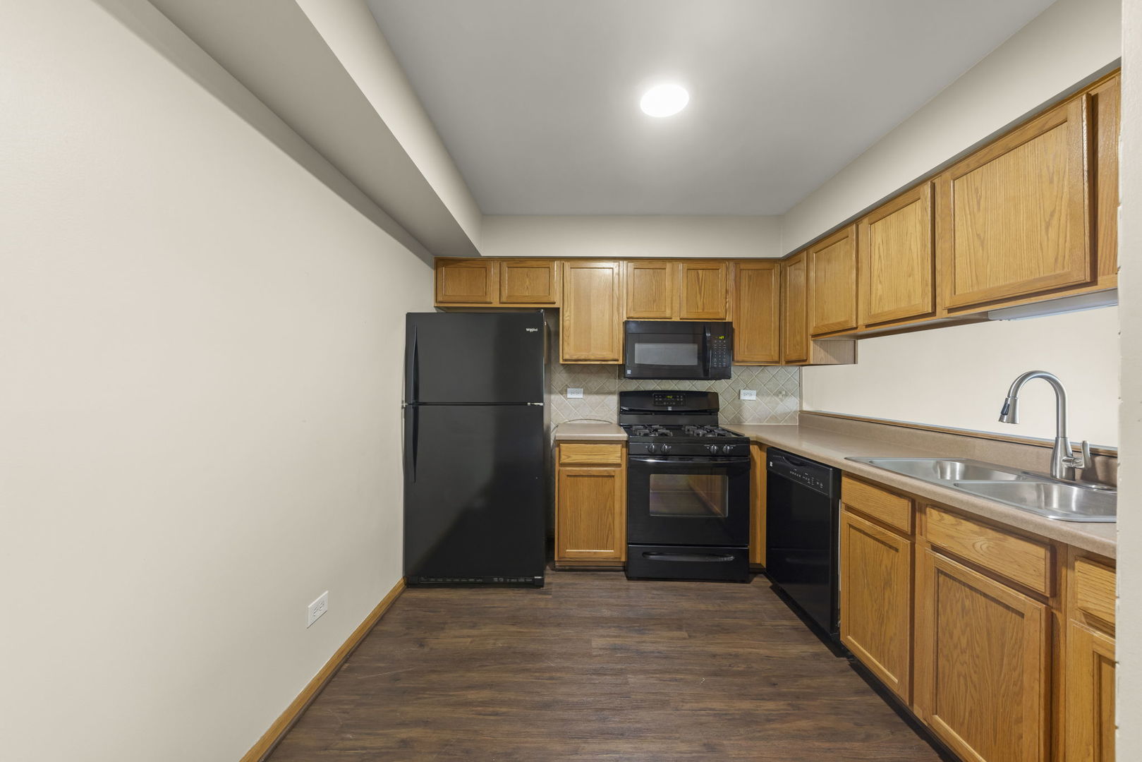 694 Tamarac Boulevard Addison, IL 60101 - Photo 4 of 16