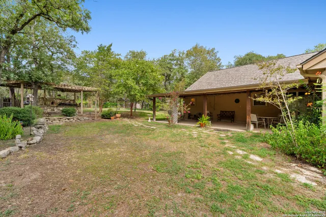 $425,000 | 253 Hickory, La Vernia, TX 78121