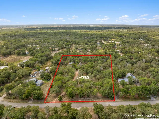 $425,000 | 253 Hickory, La Vernia, TX 78121