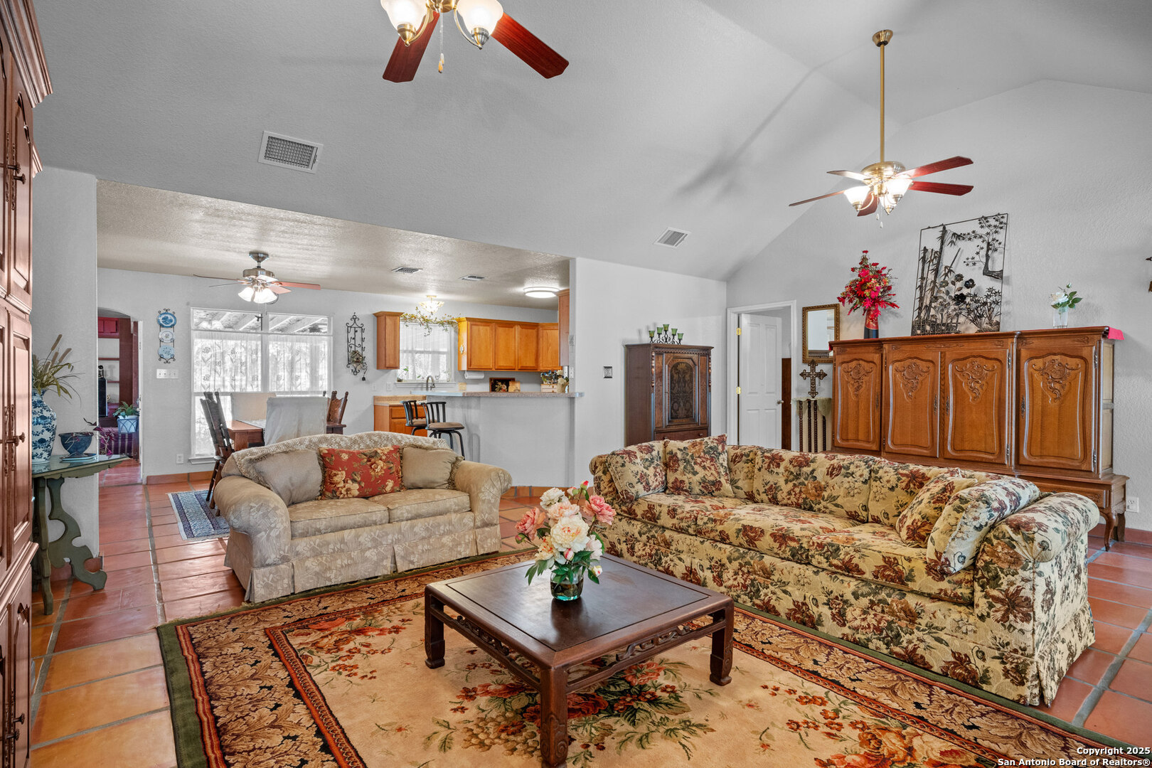 253 Hickory La Vernia, TX 78121 - Photo 7 of 40