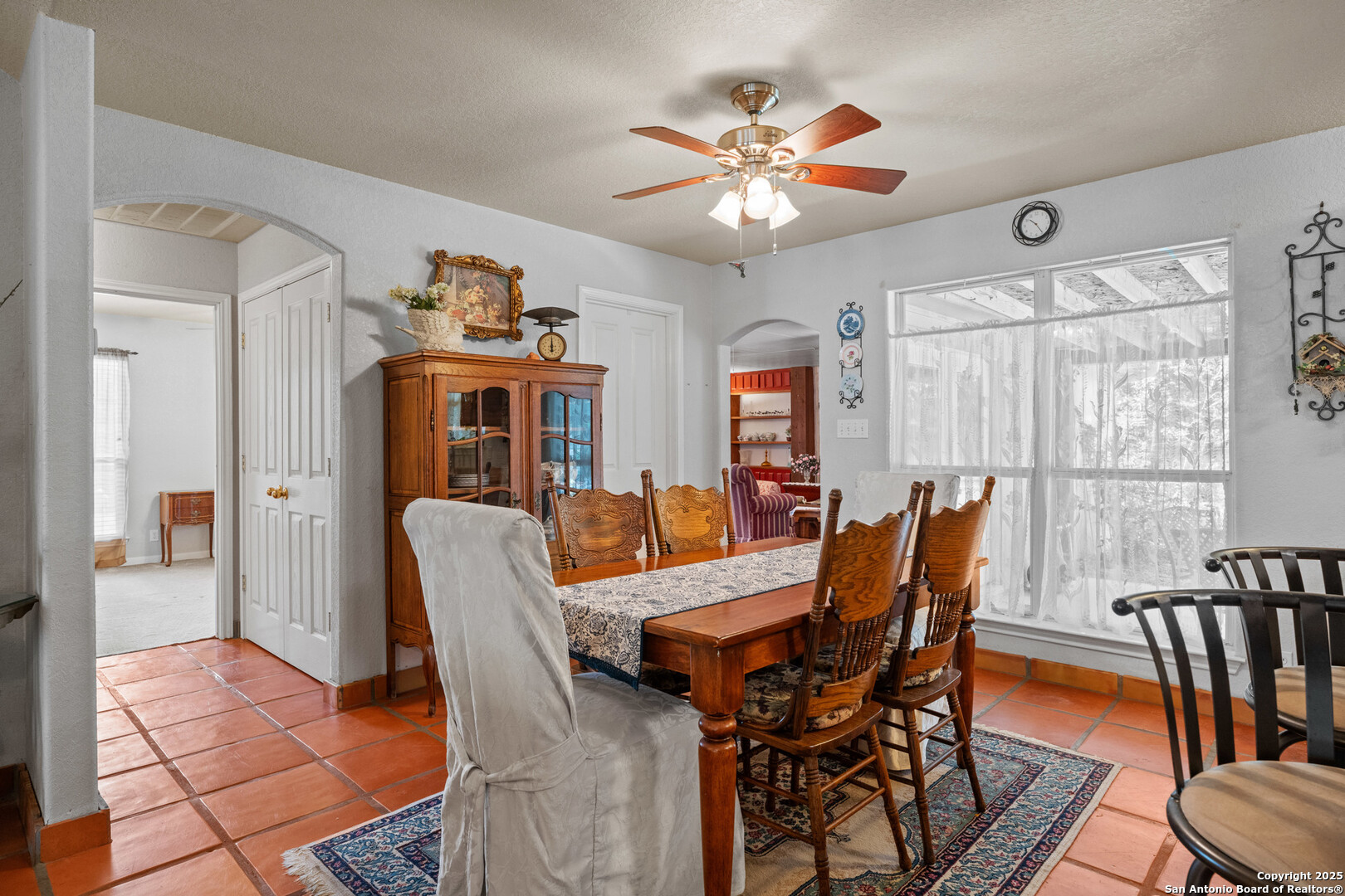 253 Hickory La Vernia, TX 78121 - Photo 9 of 40