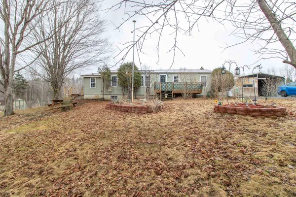 $180,000 | 99 Hollow Road, Barton, VT 05822