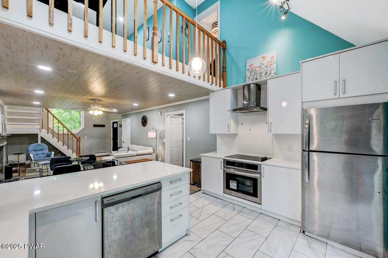143 East Lakeview Road Lackawaxen, PA 18435 - Photo 21 of 73