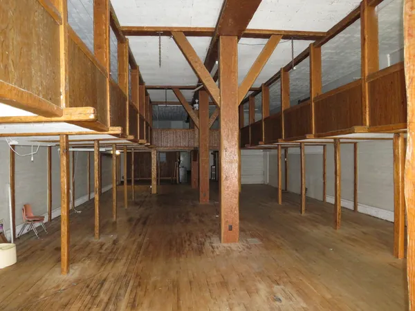 $490,000 | 110-112 West Washington Street, Morris, IL 60450