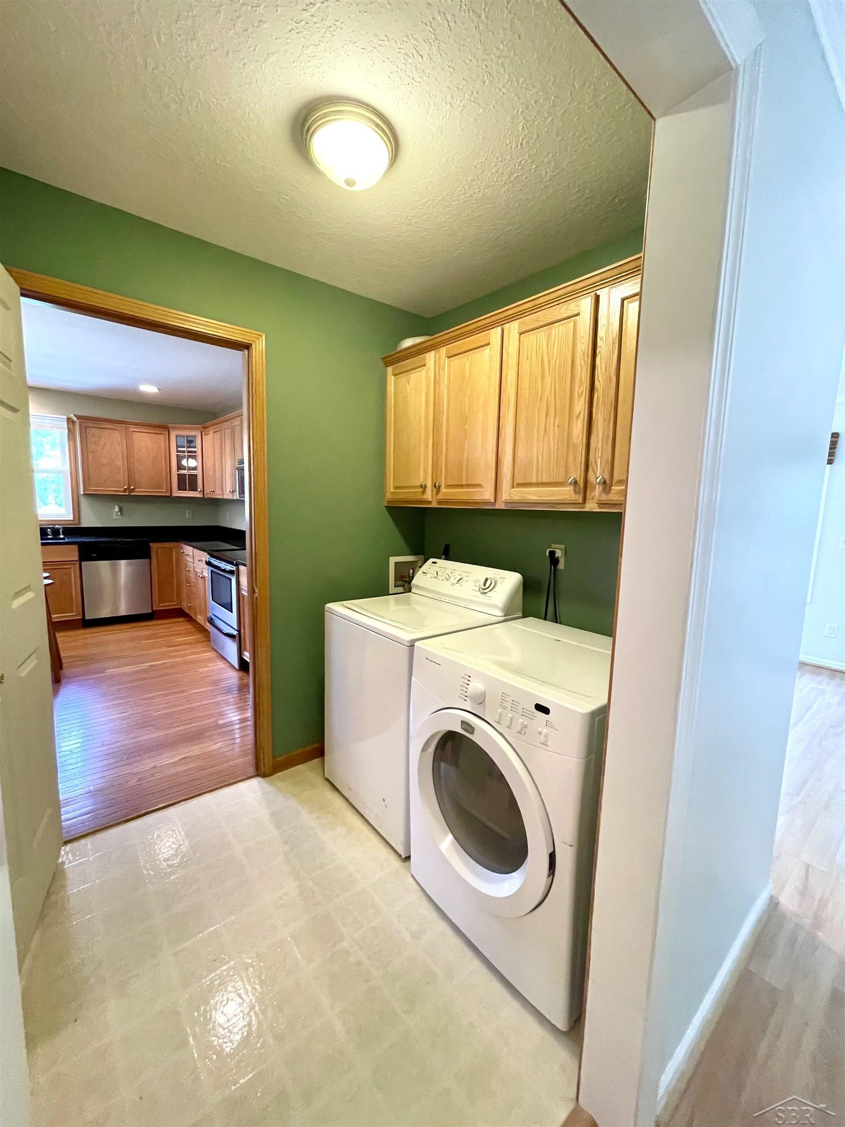 3393 Hackett Road Saginaw, MI 48603 - Photo 20 of 36 First Floor Laundry