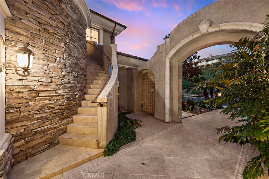 2009 Via Teca San Clemente, CA 92673 - Photo 14 of 52