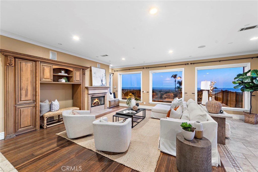 2009 Via Teca San Clemente, CA 92673 - Photo 2 of 52 Great room with pano views