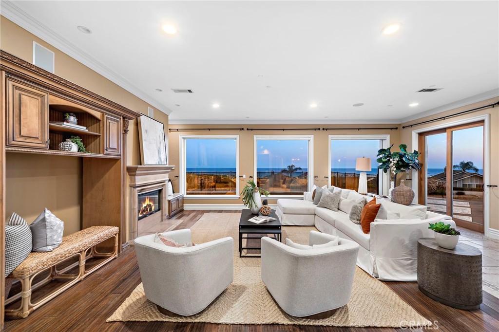 2009 Via Teca San Clemente, CA 92673 - Photo 4 of 52 Staging shows amazing room proportions