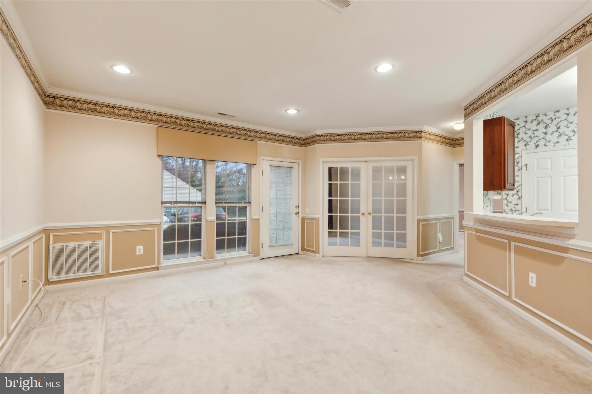 200 Beech Boulevard, Unit 101 Warrington, PA 18976 - Photo 7 of 25 LIVING ROOM