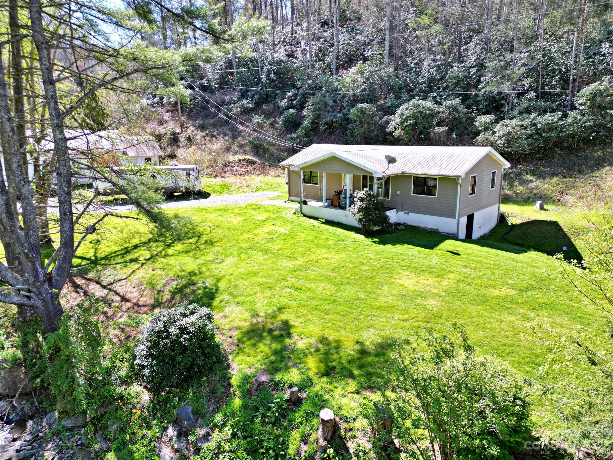 70 Laurel Branch Road Marshall, NC 28753 - Photo 2 of 42 Gallery Image 2