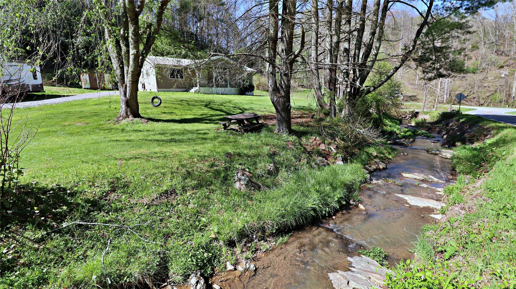 70 Laurel Branch Road Marshall, NC 28753 - Photo 5 of 42 Gallery Image 5