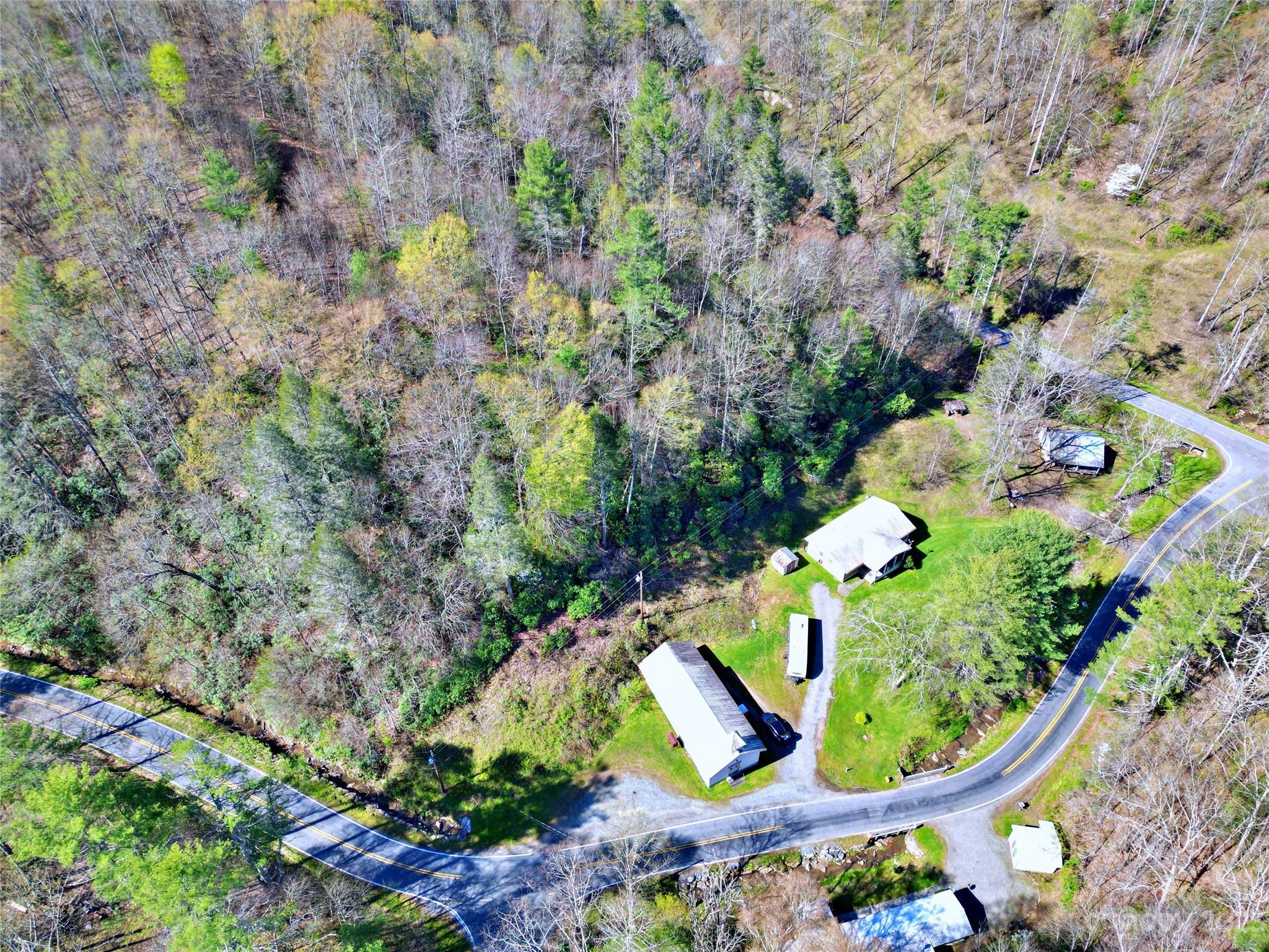 70 Laurel Branch Road Marshall, NC 28753 - Photo 8 of 42 Gallery Image 8
