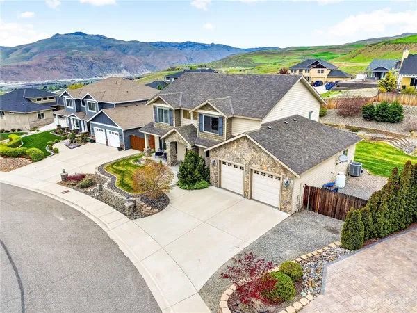 $769,500 | 2620 Fancher Landing, East Wenatchee, WA 98802