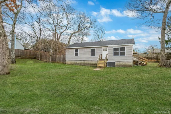 $499,999 | 28 Dale Avenue, Riverhead, NY 11901