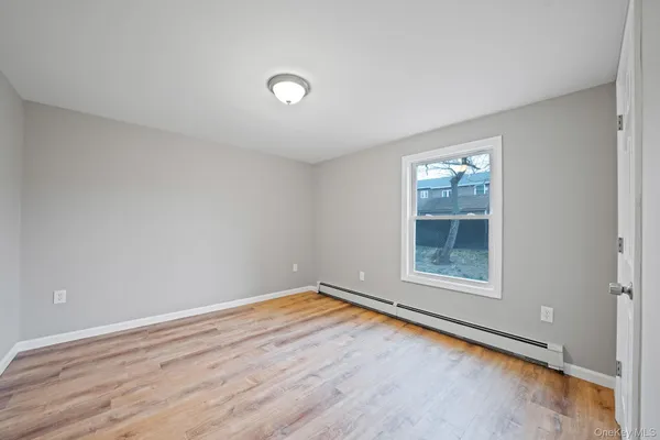 $499,999 | 28 Dale Avenue, Riverhead, NY 11901