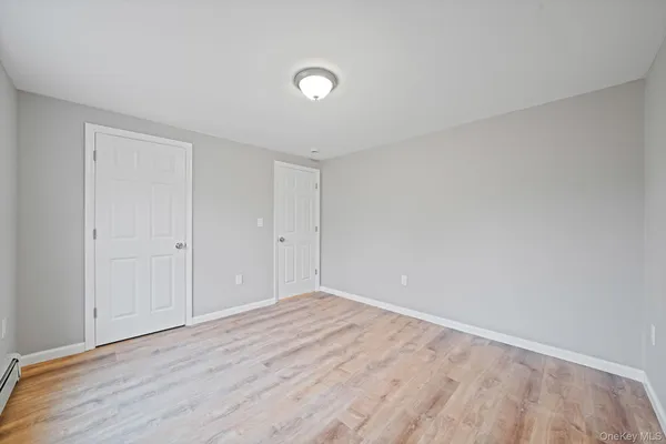 $499,999 | 28 Dale Avenue, Riverhead, NY 11901