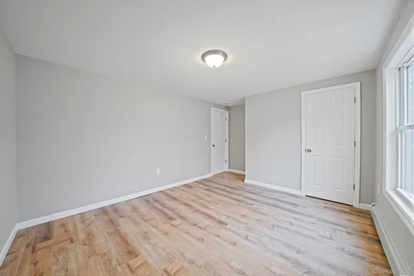 $499,999 | 28 Dale Avenue, Riverhead, NY 11901