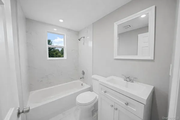 $499,999 | 28 Dale Avenue, Riverhead, NY 11901