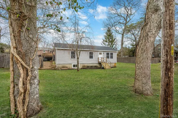 $499,999 | 28 Dale Avenue, Riverhead, NY 11901