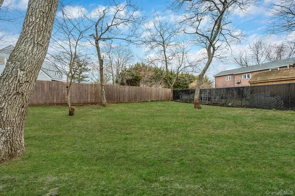 $499,999 | 28 Dale Avenue, Riverhead, NY 11901