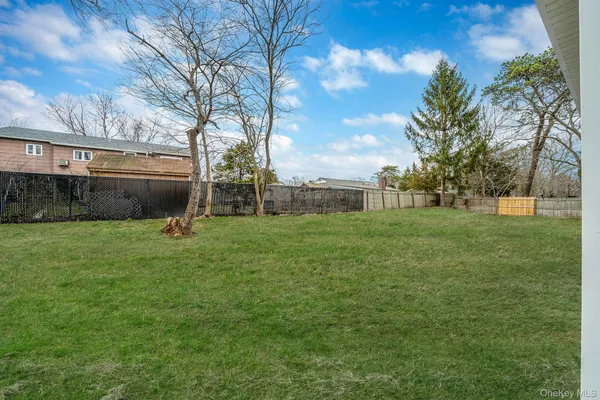$499,999 | 28 Dale Avenue, Riverhead, NY 11901
