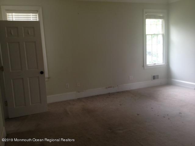 574 E Road Belford, NJ 07718 - Photo 13 of 19 Bedroom4