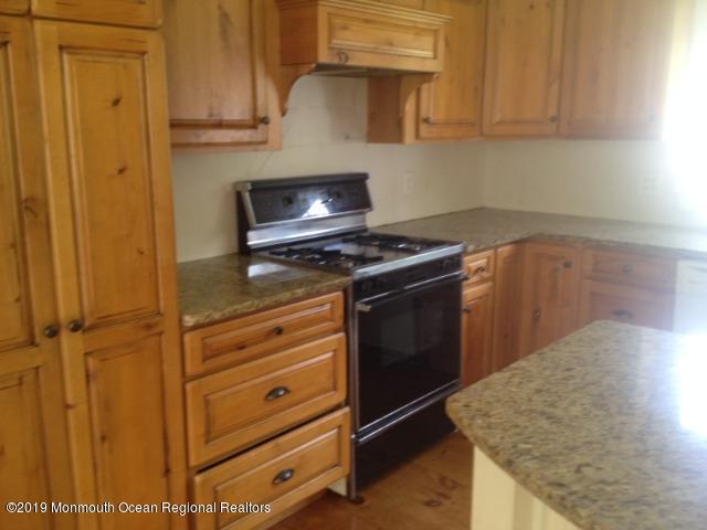 574 E Road Belford, NJ 07718 - Photo 15 of 19 Kitchen2