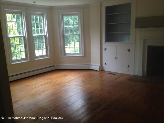 574 E Road Belford, NJ 07718 - Photo 19 of 19 Living Room2
