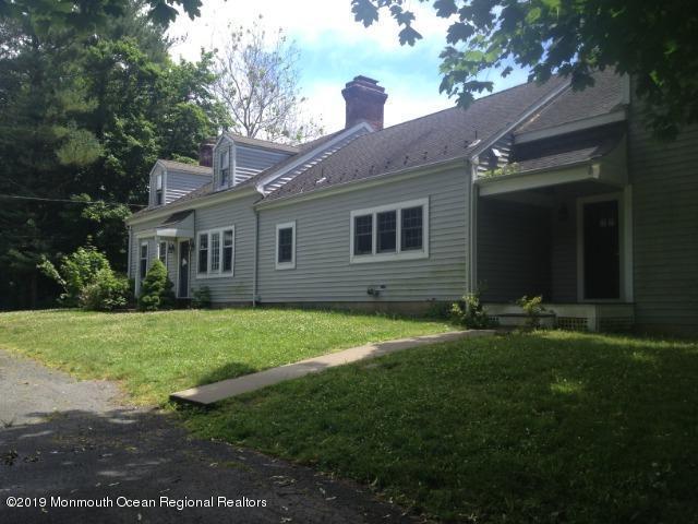 574 E Road Belford, NJ 07718 - Photo 3 of 19 Right Side
