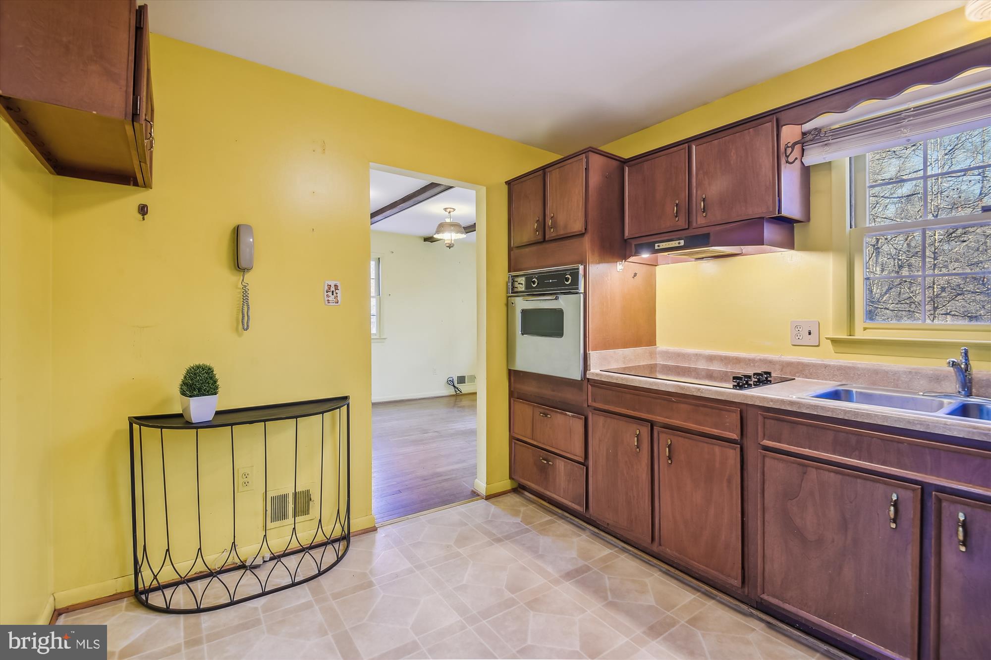 9589 Meetze Road Midland, VA 22728 - Photo 20 of 54 Kitchen