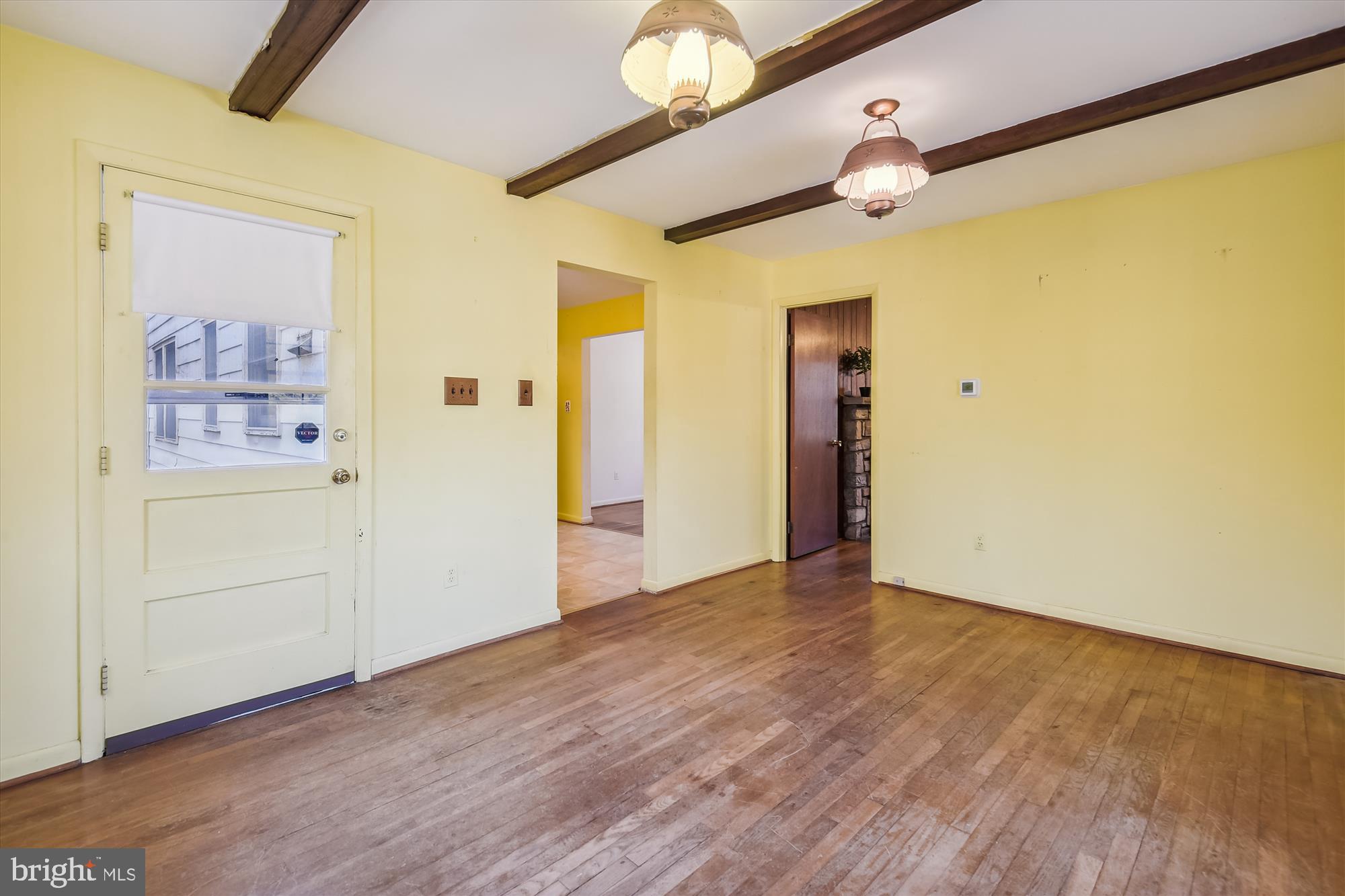 9589 Meetze Road Midland, VA 22728 - Photo 23 of 54 Family room has access to the back patio