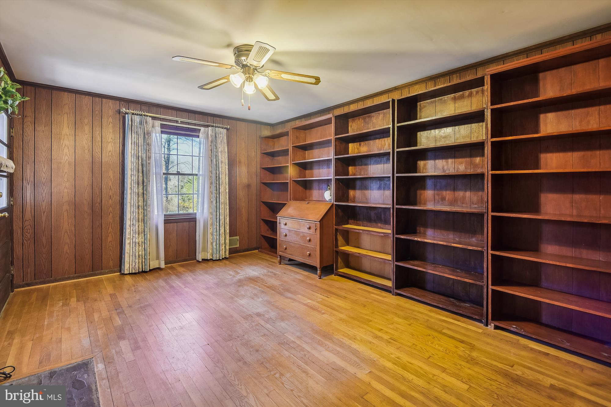 9589 Meetze Road Midland, VA 22728 - Photo 24 of 54 Office / Library