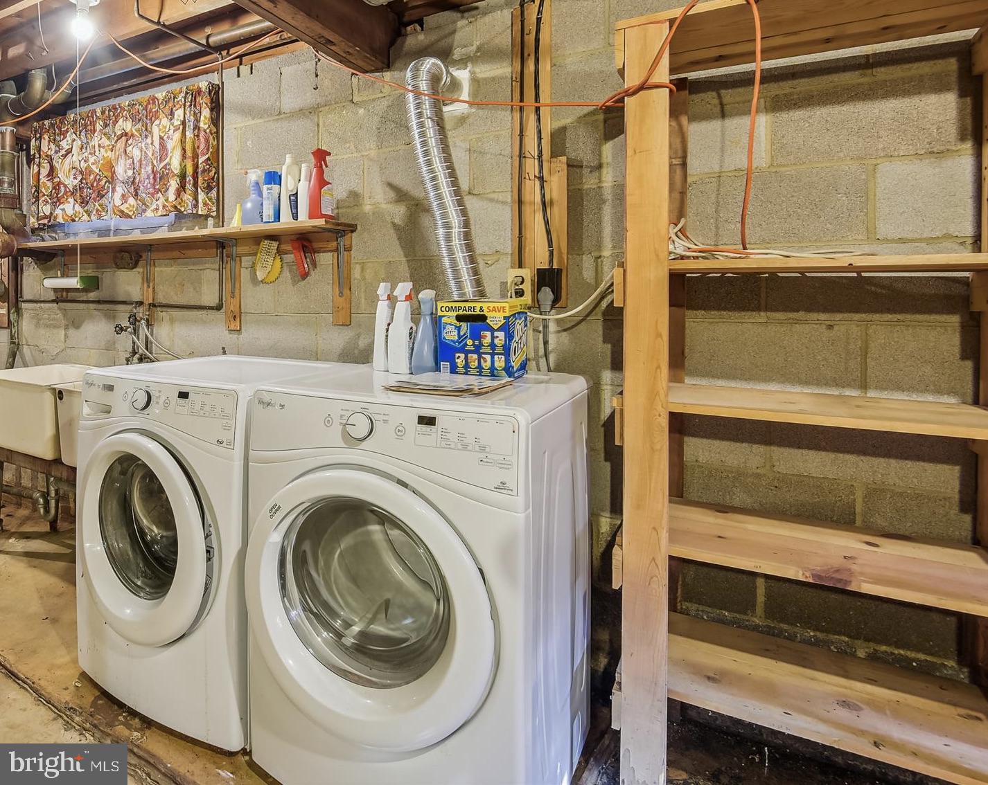 9589 Meetze Road Midland, VA 22728 - Photo 43 of 54 Laundry