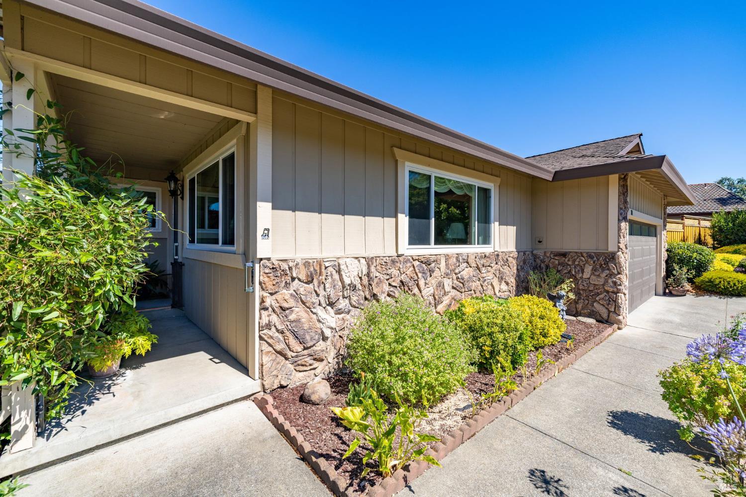 274 Beech Avenue Santa Rosa, CA 95409 - Photo 5 of 51