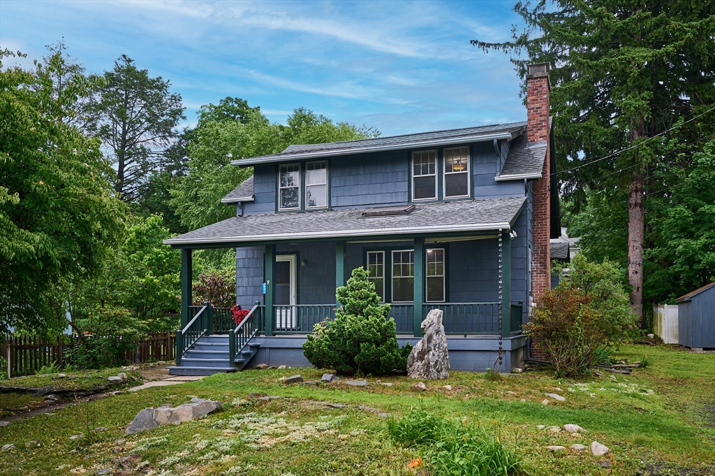 9 McClure Street Amherst, MA 01002 - Photo 2 of 32