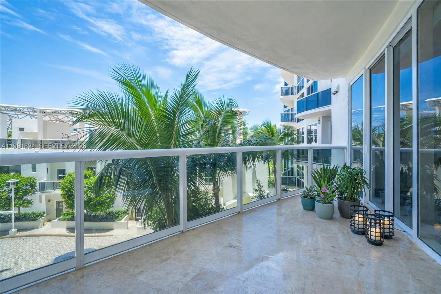 400 Alton Road, Unit 407 Miami Beach, FL 33139 - Photo 12 of 20