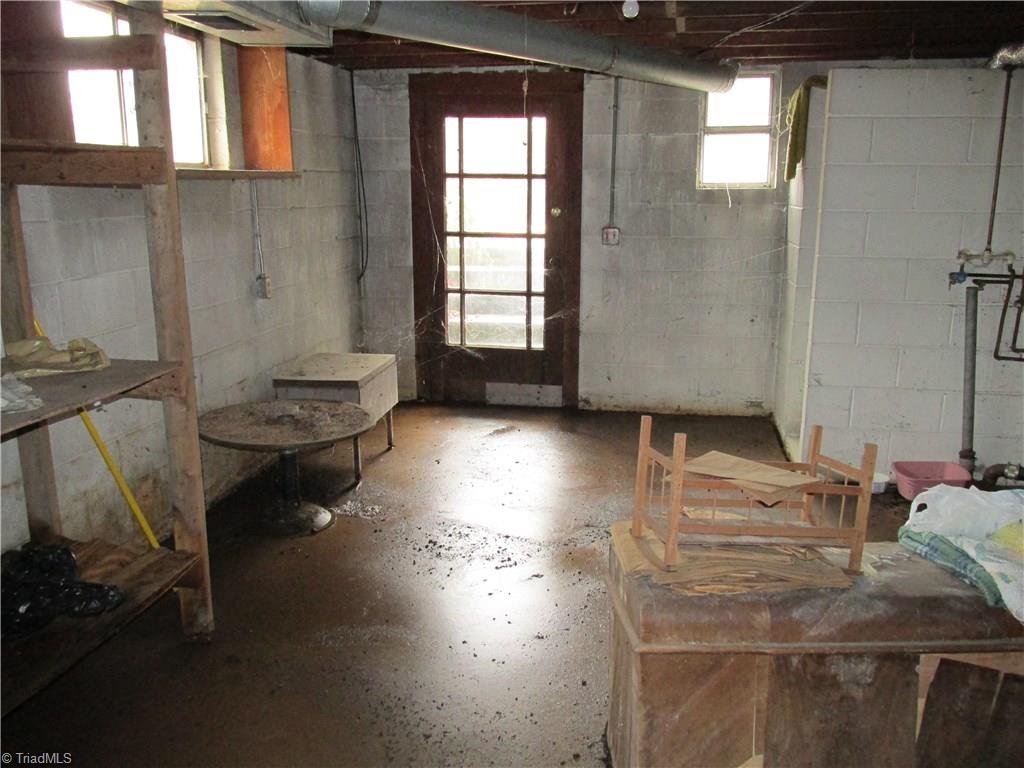 1225 Reedy Creek Road Lexington, NC 27295 - Photo 18 of 29 Gallery Image 18